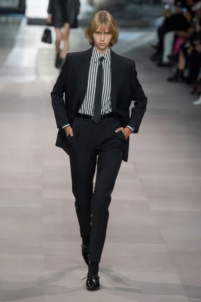 Look 50